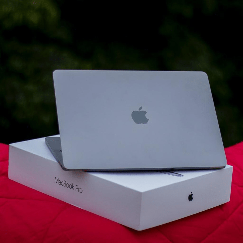 MacBook Pro M3 Pro - 18GB RAM 512GB SSD - 16 inch 2023 (Space Black)